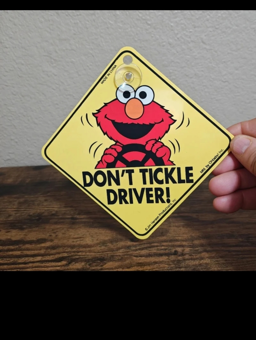 1997 Sesame Street Elmo "Don't Tickle Driver!" Car Window Sign With Suction Cup